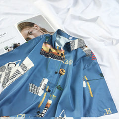 Camisa azul de manga corta con cuello vuelto y estética en oferta