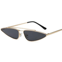 Gafas de sol con montura metálica fina y estilo ciencia ficción