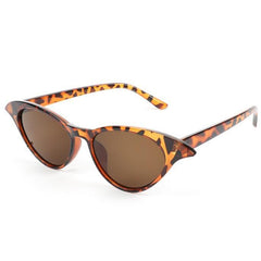 Gafas de sol retro estilo gato con marco de esquinas laterales afiladas