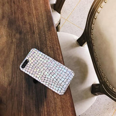 Funda brillante para iPhone con diseño de serpiente holográfica plateada