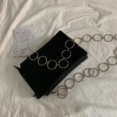 Silberne Metallringe Kette Schwarze Pu-Ledertasche