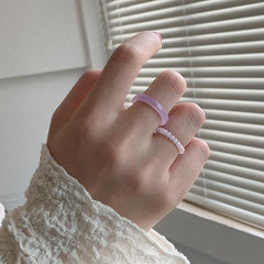 Sanfte, ästhetische Pastellfarben, winzige, einfache Ringe