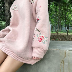 Soft Fluffy Flowers Embroindery Long Sleeve Oversized Sweatshirt