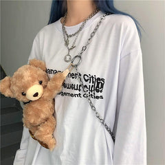 Bolsa de pecho suave con diseño de oso herido y sangriento grunge