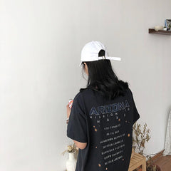 Camiseta negra extragrande con estampado de cohete espacial de Arizona