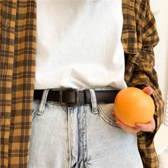 Cinturón de PU fino con hebilla cuadrada metálica pequeña, negro y marrón