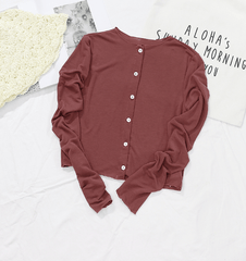 Dünne, leichte Strickjacke mit langen Ärmeln und Knöpfen