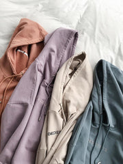 Thin Remedies – Übergroßer Kapuzenpullover mit Rituals-Lettern