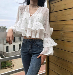 Blusa corta fina y elegante de verano en rojo, blanco y negro