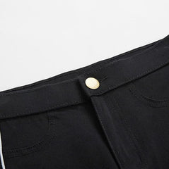 Dünne, weiße Linie, schwarze Skinny-Bleistiftjeans