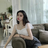 Top transparente de manga corta ajustado de color sólido