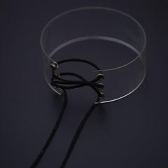 Transparentes breites Halsband aus Kunststoff mit Spitze
