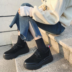 Botas Creepers de Plataforma Negras de Terciopelo