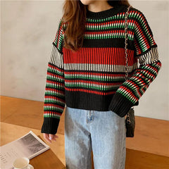 Suéter blanco y negro con rayas pequeñas estéticas vintage