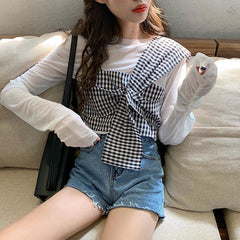 Grau kariertes Vintage-Oberteil + weißes transparentes Hemd