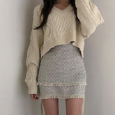 Vintage Pullover mit lockeren Strickzöpfen + kleiner Rock