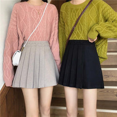 Warmer Faltenrock mit hoher Taille und versteckten Shorts