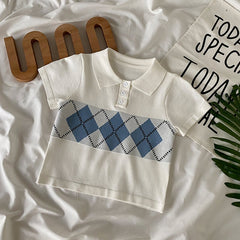 Weißes kurzes Polohemd mit Retro-Ästhetik-Design