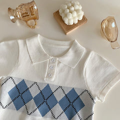 Weißes kurzes Polohemd mit Retro-Ästhetik-Design