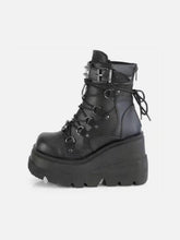 Platform Martin Boots