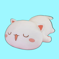Adorable gatito de peluche kawaii