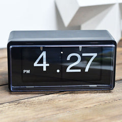 Elegant Retro Auto Flip Desk Clock
