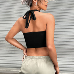 Top corto estilo halter con calavera gótica y diamantes de imitación