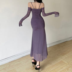 Vestido midi de manga larga con hombros descubiertos y malla fruncida