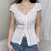 Weißes, kokettes Top mit Puffärmeln