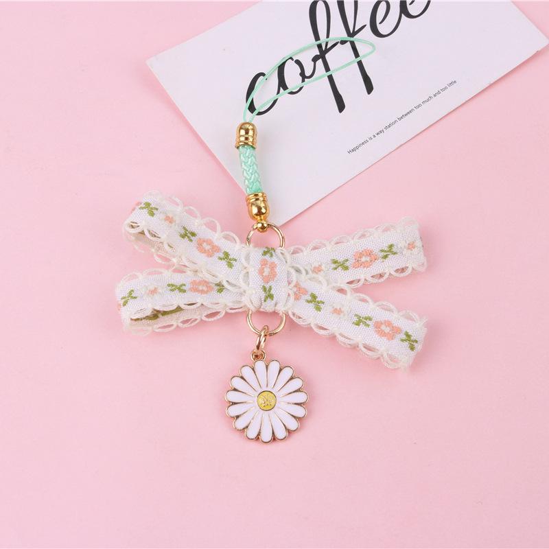 Kawaii Daisy Keychain