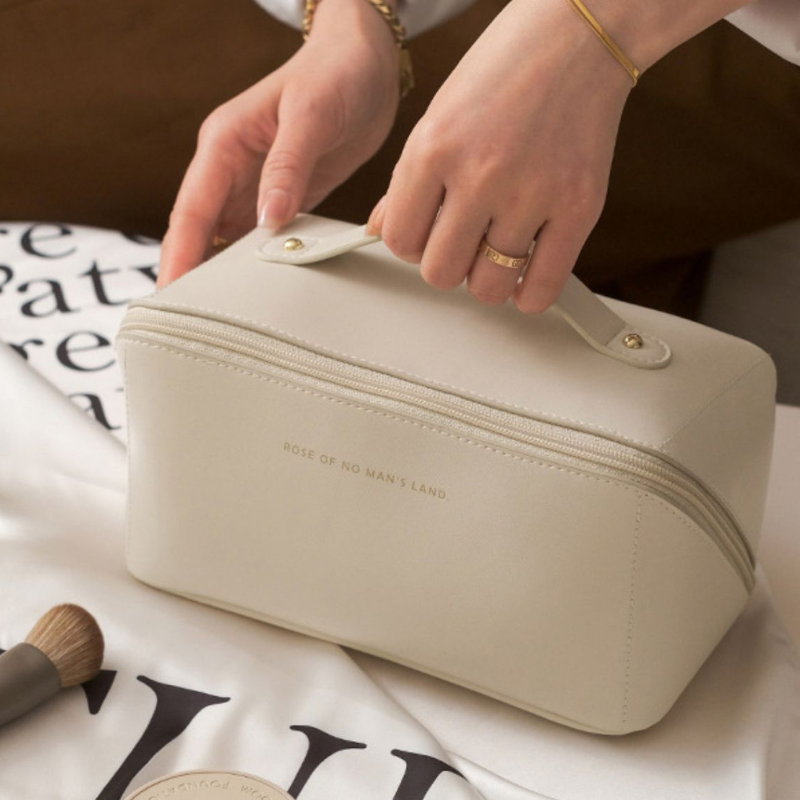 Portable Simple Cosmetic Storage Bag