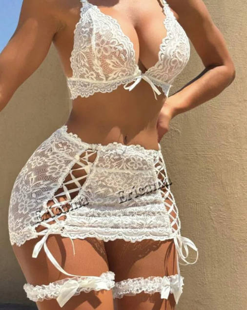 Sexy V-neck Lace Trim Backless Lingerie Set