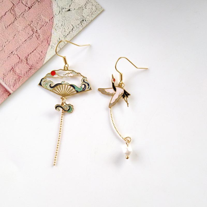 Cute Crane Fan Earrings