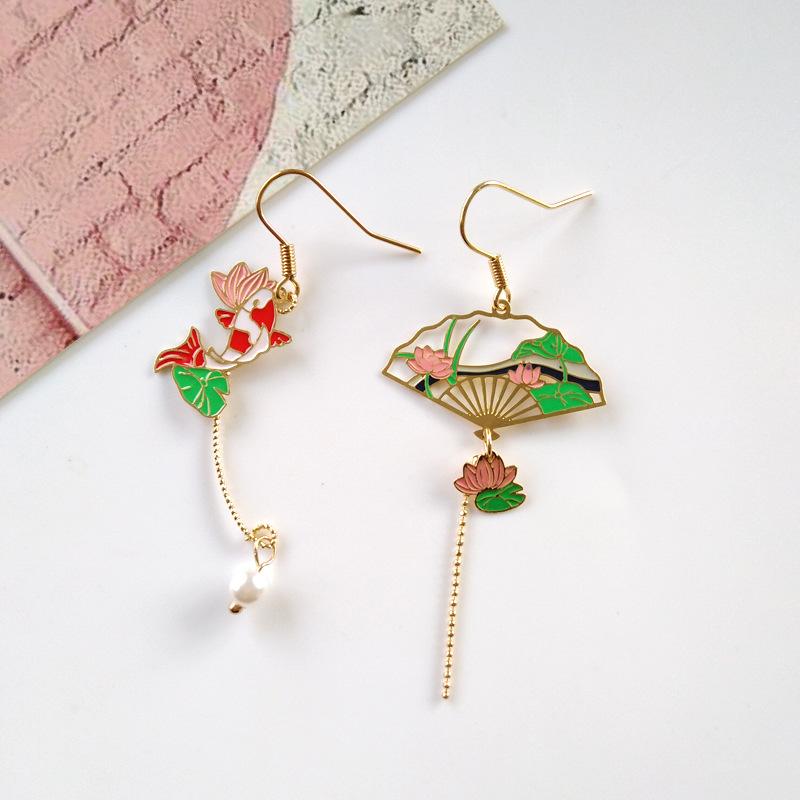 Cute Crane Fan Earrings