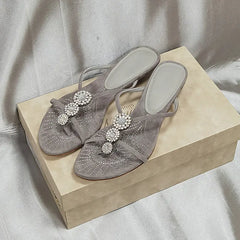 Wear Low-Heeled Slippers Rhinestone One-Band Sandals
