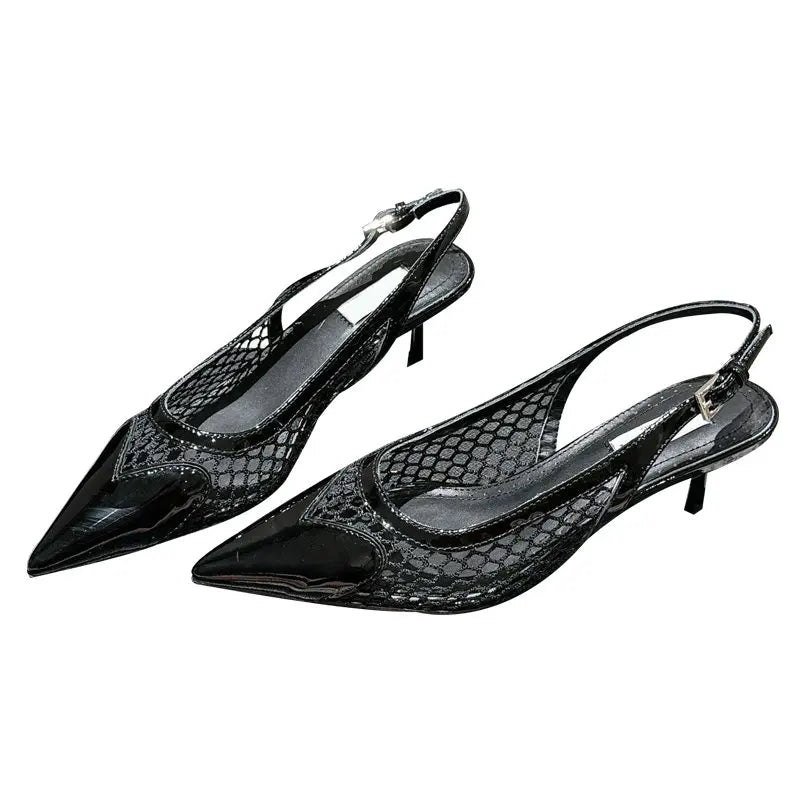High Sense Design Hollow Back Trip Belt Shallow Mouth Pumps