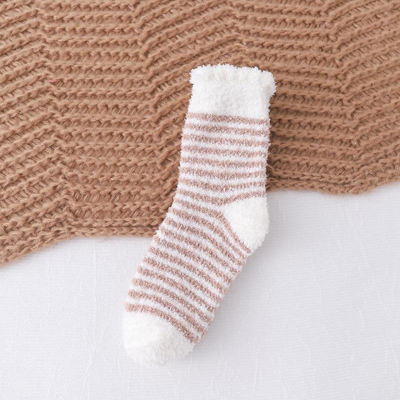 Bubble Mouth Striped Floor Socks