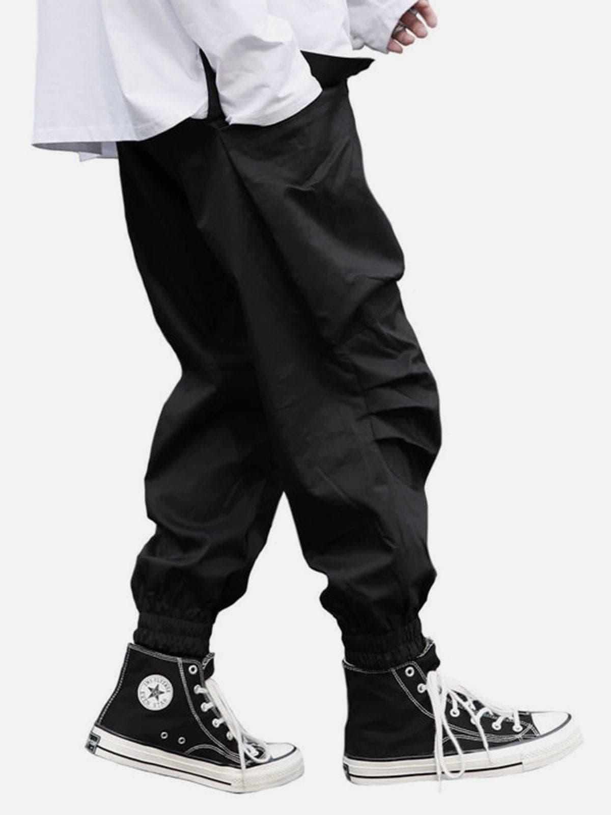 Dark Pockets Folds Pants