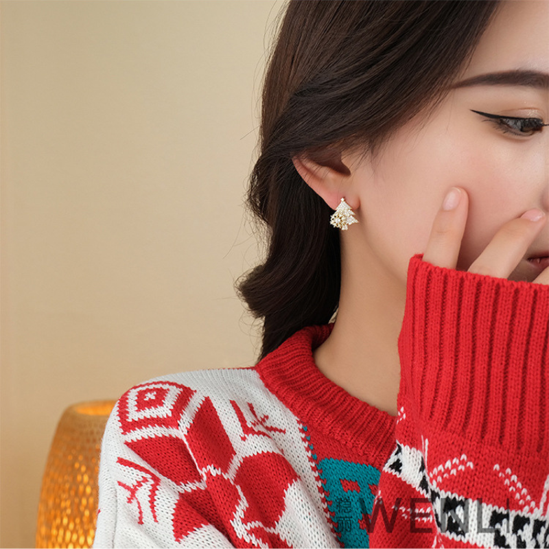 Spinning Snowflake Christmas Tree Earrings