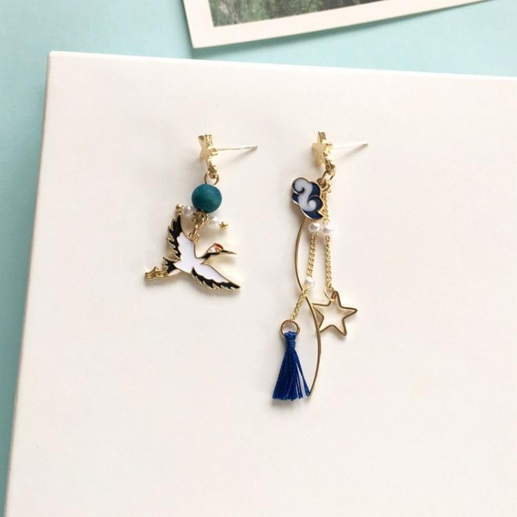 Lovely Crane Cloud Earrings