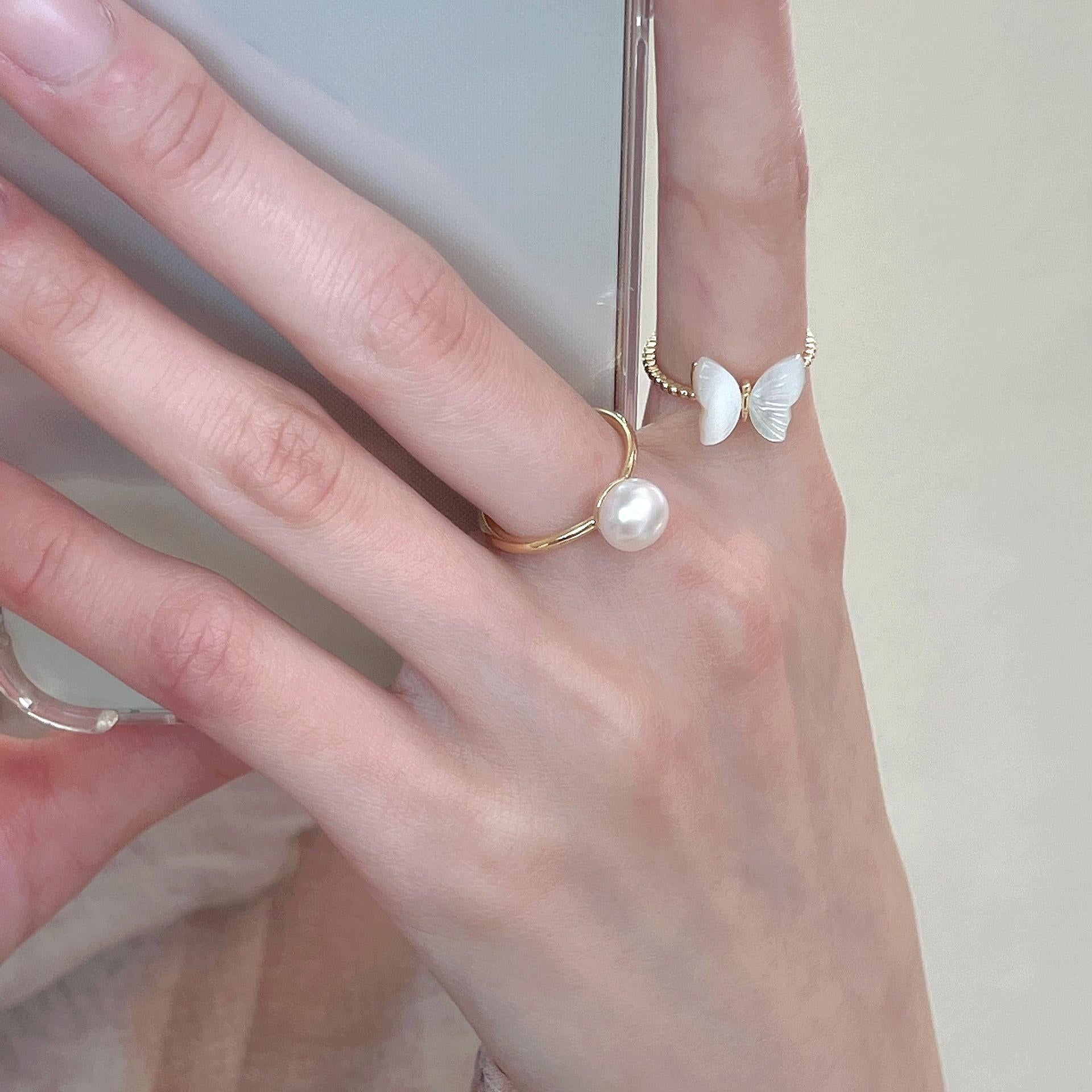 Unique Pearl Bow Ring