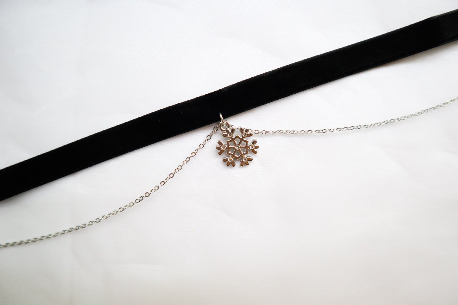 Snowflake Pendant Double Layer Black Choker