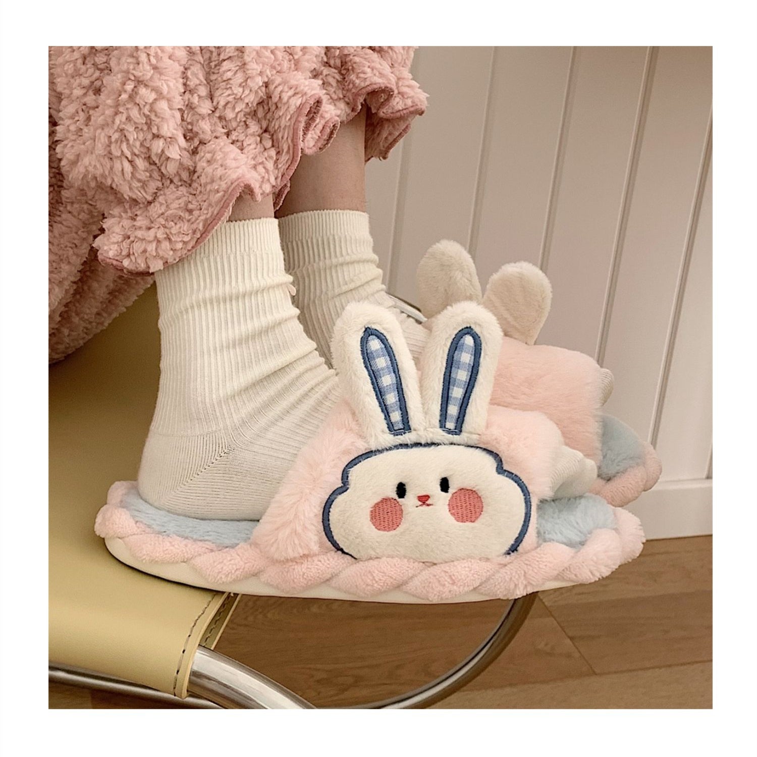 Cute Bunny Ears Plush Slippers