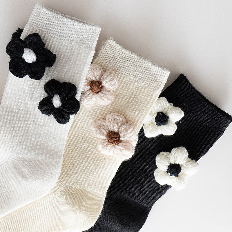 Sweet Yarn Knitted Flowers Socks