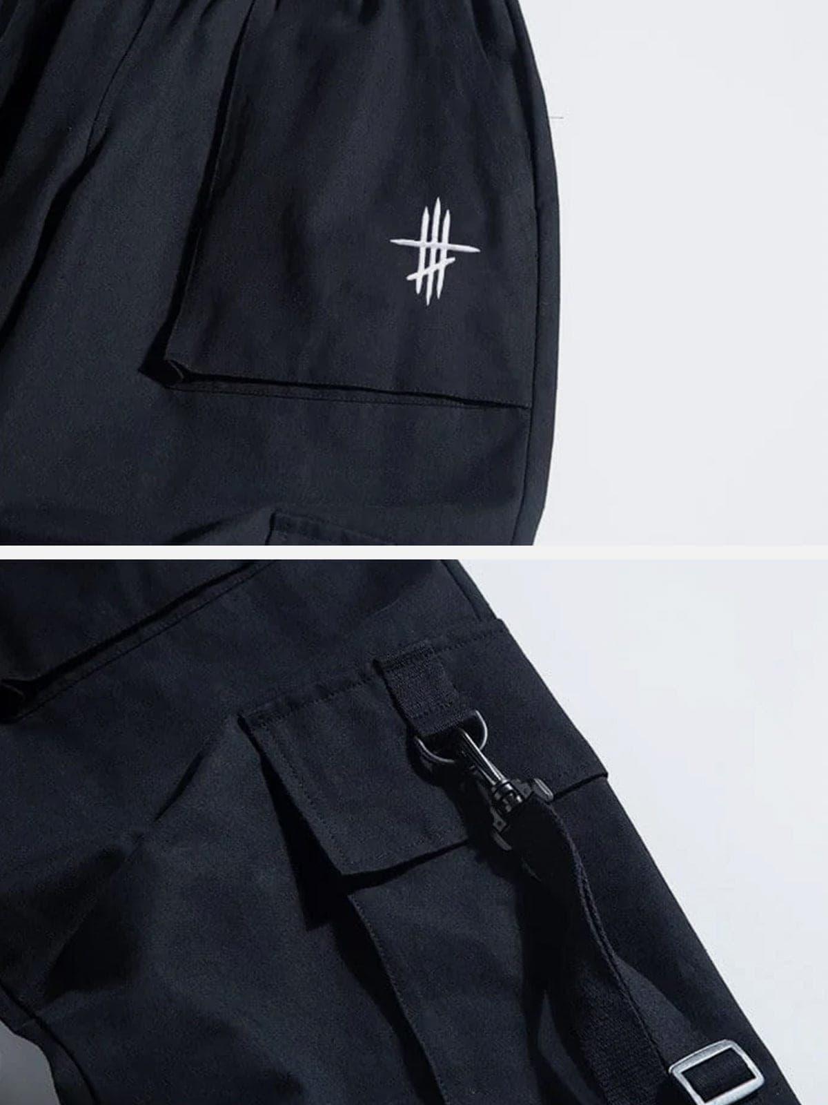 "Streamer Buckle" Cargo Pants