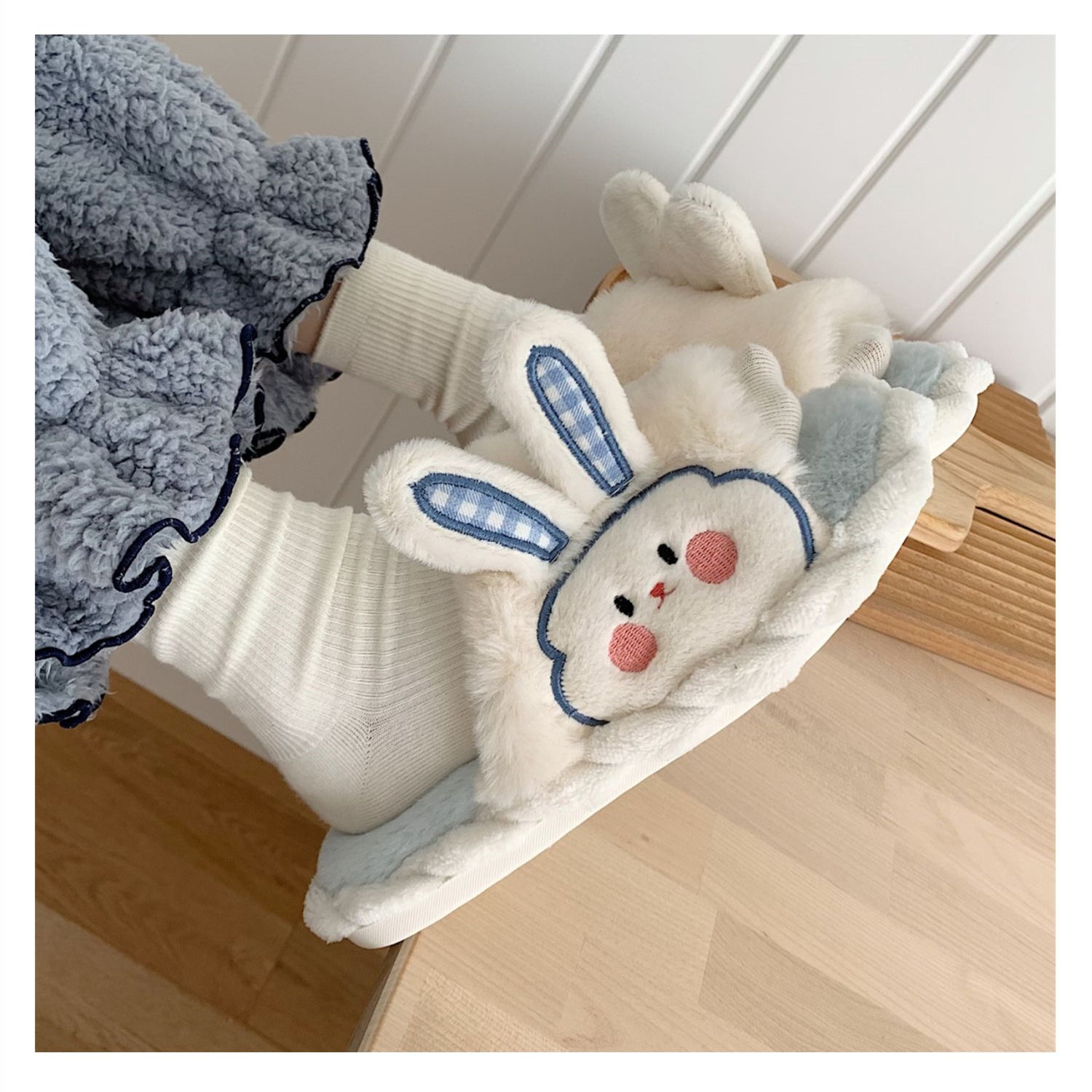 Cute Bunny Ears Plush Slippers