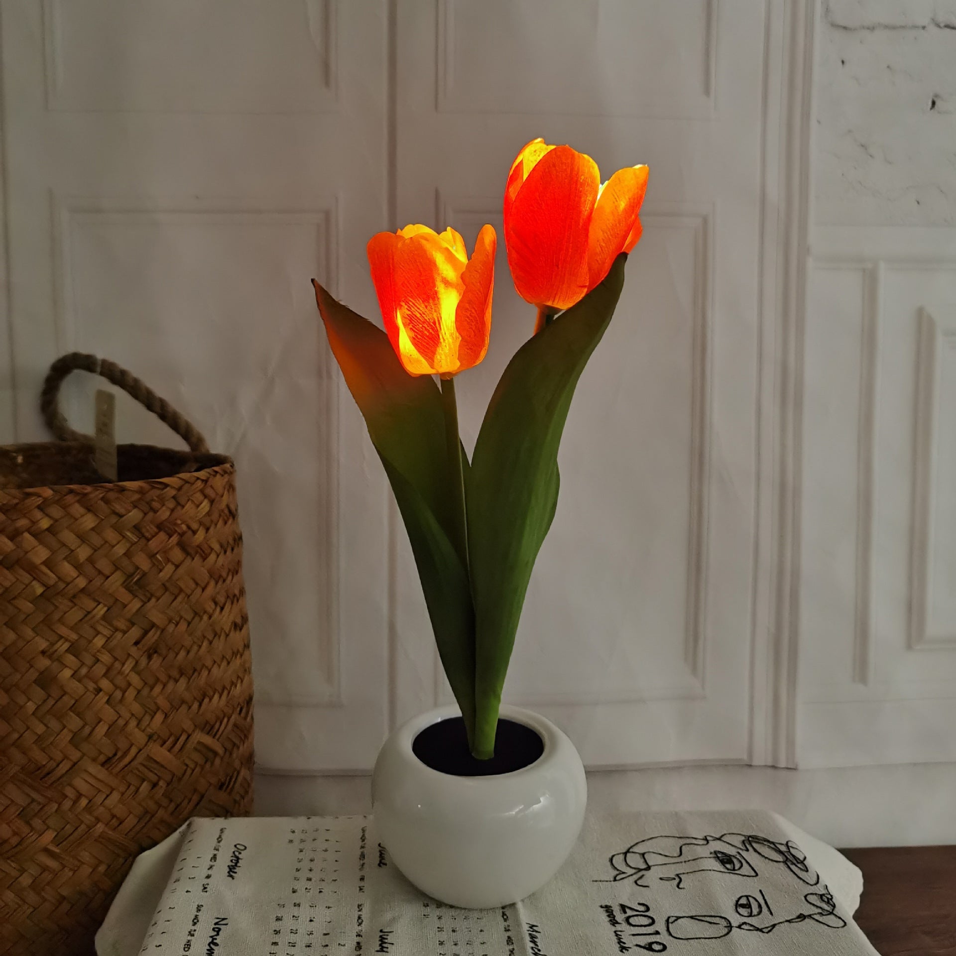 LED Tulip Lamp