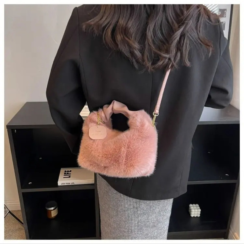 Fashionable Plush Handbag/Crossbody Bag