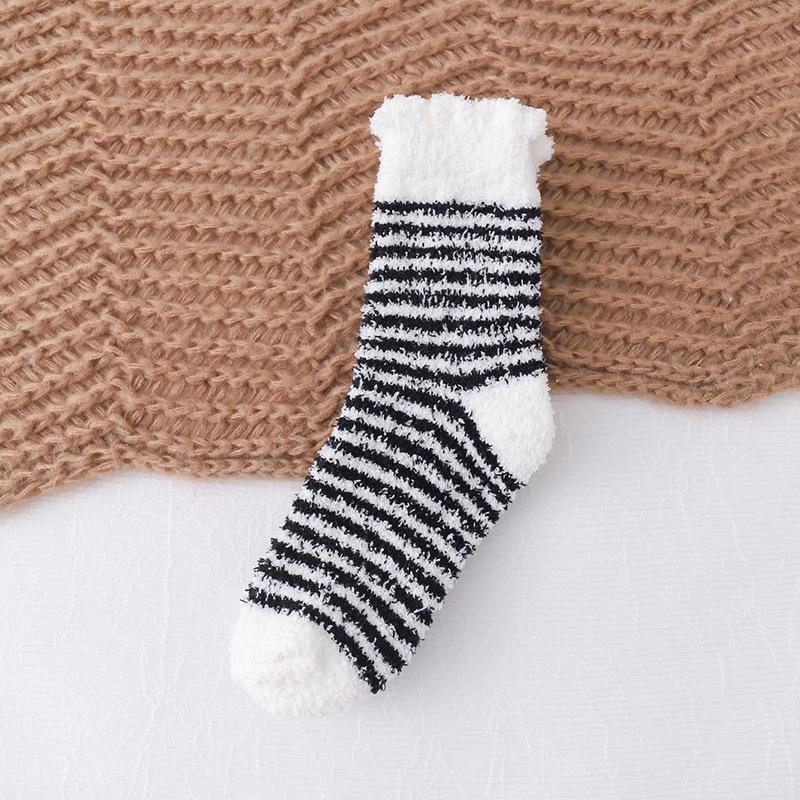 Bubble Mouth Striped Floor Socks