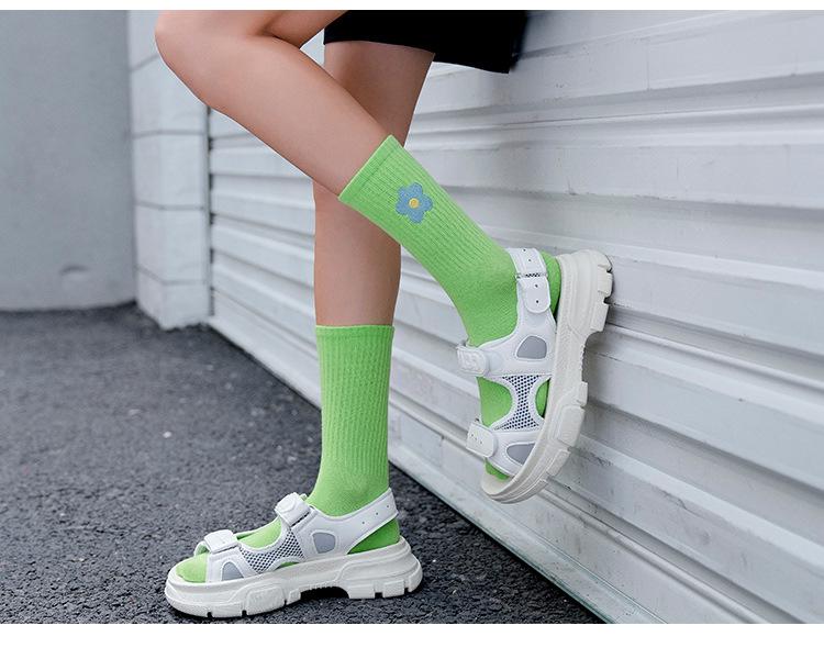 Cartoon Embroidery Flower Socks